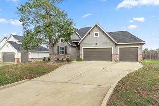 38466 Park View Drive, Hempstead, TX 77445