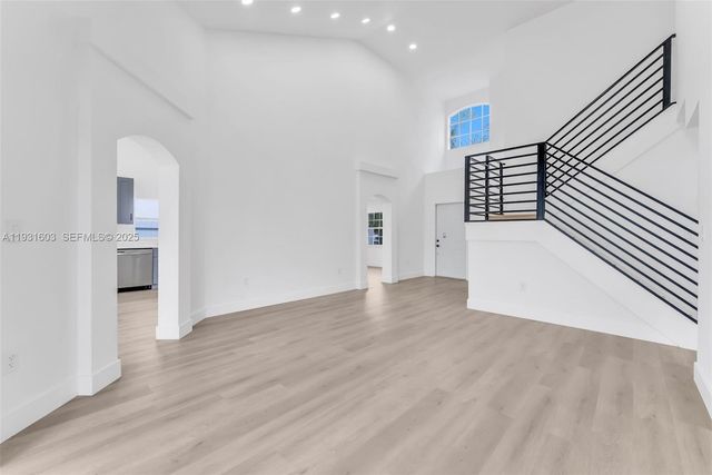 16054 SW 77th Ter, Miami, FL 33193