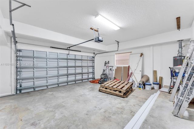 16054 SW 77th Ter, Miami, FL 33193