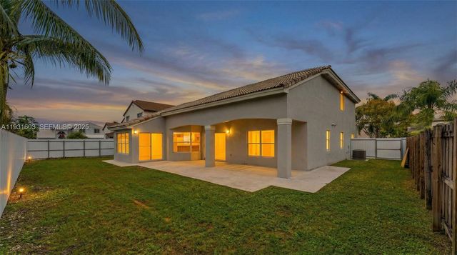 16054 SW 77th Ter, Miami, FL 33193