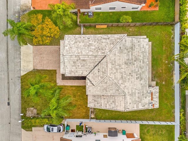 16054 SW 77th Ter, Miami, FL 33193