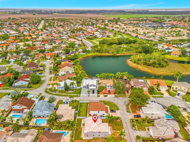 16054 SW 77th Ter, Miami, FL 33193