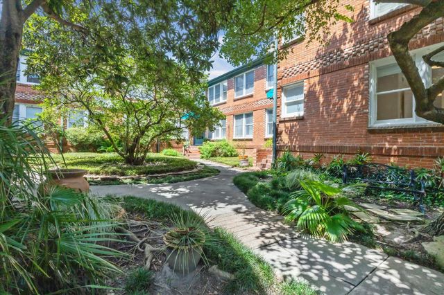 1214 Bartlett Street 14, Houston, TX 77006