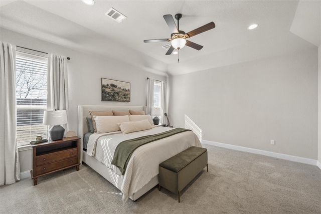 254 Oak Meadow Trail, Mcgregor, TX 76657