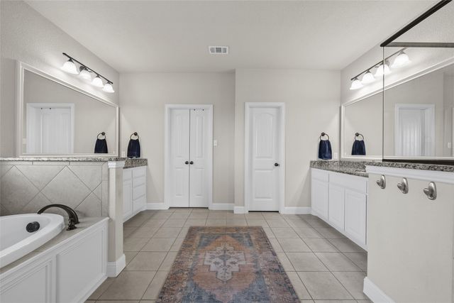 254 Oak Meadow Trail, Mcgregor, TX 76657