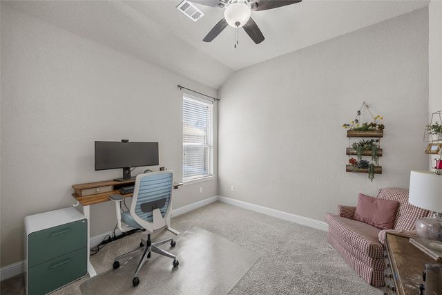 254 Oak Meadow Trail, Mcgregor, TX 76657