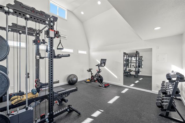 254 Oak Meadow Trail, Mcgregor, TX 76657