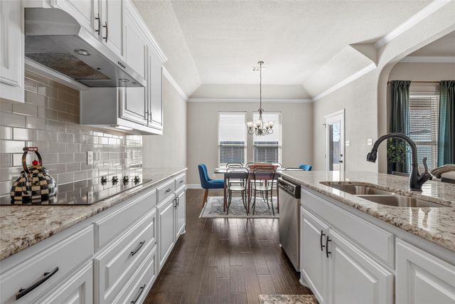 254 Oak Meadow Trail, Mcgregor, TX 76657