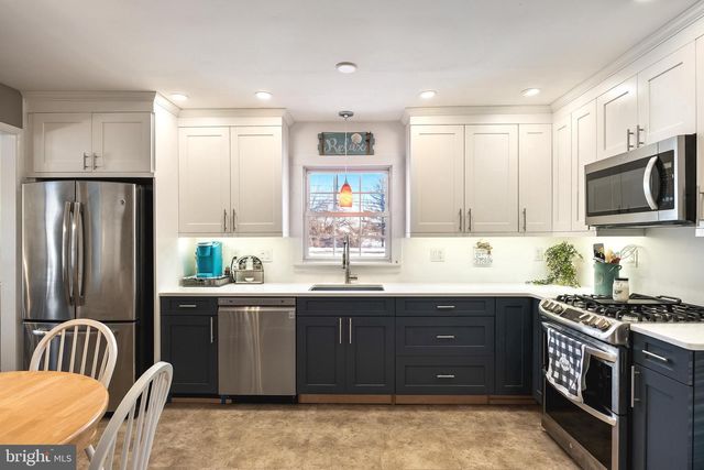 1 ECHO AVE, Moorestown, NJ 08057