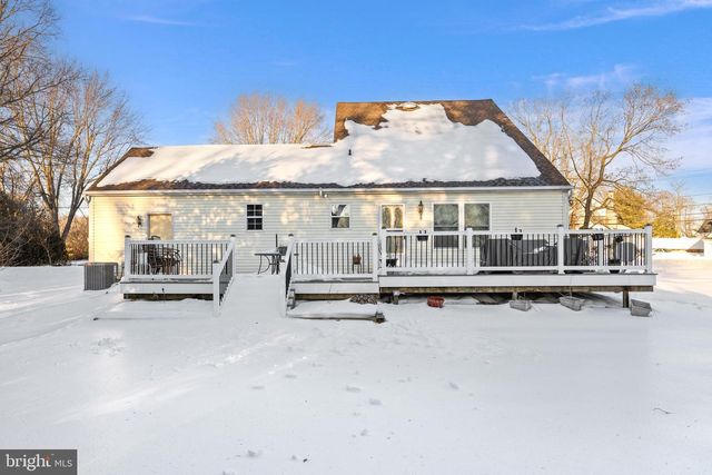 1 ECHO AVE, Moorestown, NJ 08057