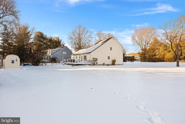 1 ECHO AVE, Moorestown, NJ 08057