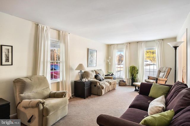 1 ECHO AVE, Moorestown, NJ 08057