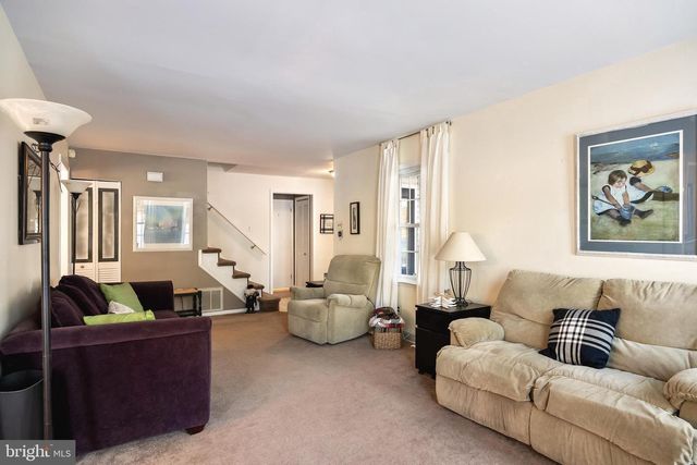 1 ECHO AVE, Moorestown, NJ 08057