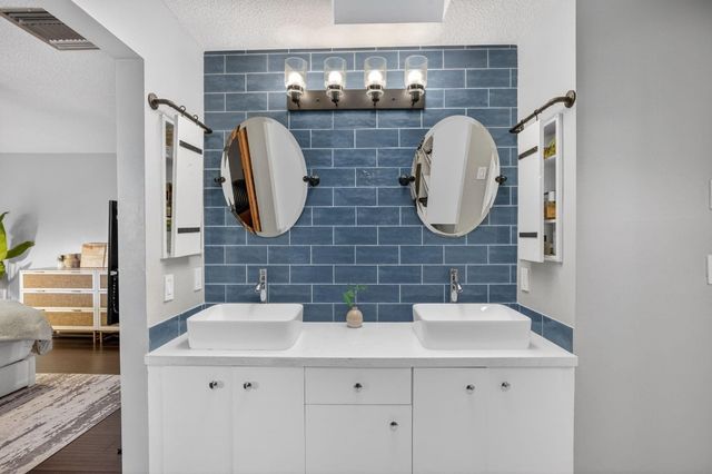 1401 NE 9th Street 13, Fort Lauderdale, FL 33304