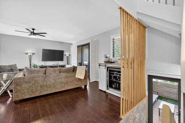 1401 NE 9th Street 13, Fort Lauderdale, FL 33304