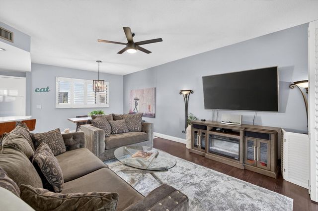 1401 NE 9th Street 13, Fort Lauderdale, FL 33304