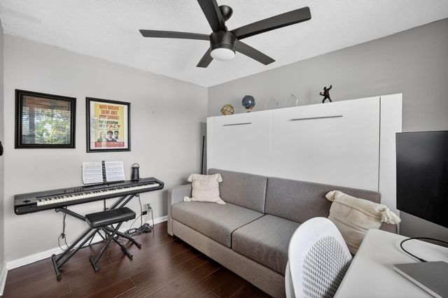 1401 NE 9th Street 13, Fort Lauderdale, FL 33304