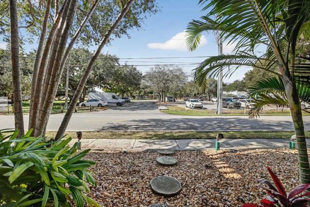 1401 NE 9th Street 13, Fort Lauderdale, FL 33304