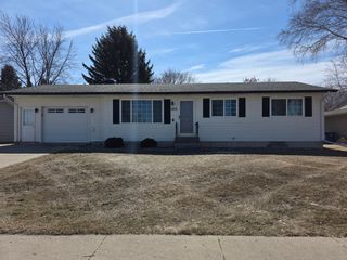 2713 4th Avenue S, Moorhead, MN 56560