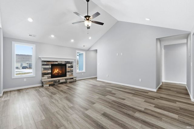 1372 Marsh Deer Run, Huntertown, IN 46748