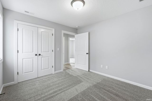 1372 Marsh Deer Run, Huntertown, IN 46748