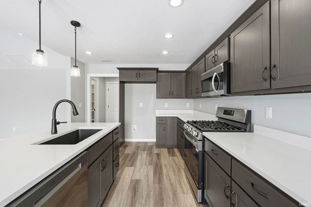 1372 Marsh Deer Run, Huntertown, IN 46748