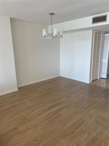 5200 BRITTANY DRIVE S 1804, St Petersburg, FL 33715