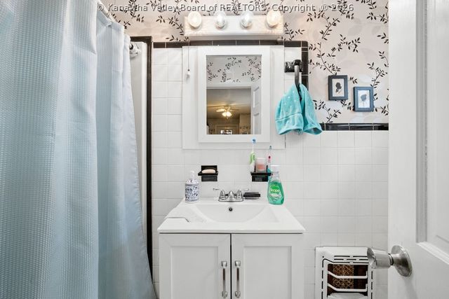 1599 Quarrier Street A, Charleston, WV 25311