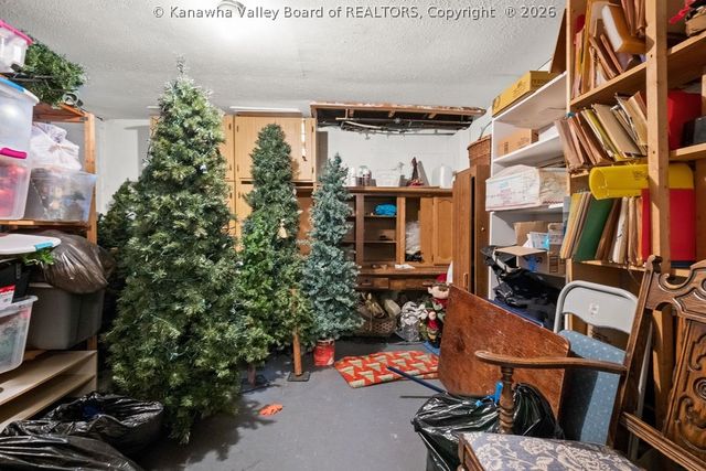 1599 Quarrier Street A, Charleston, WV 25311