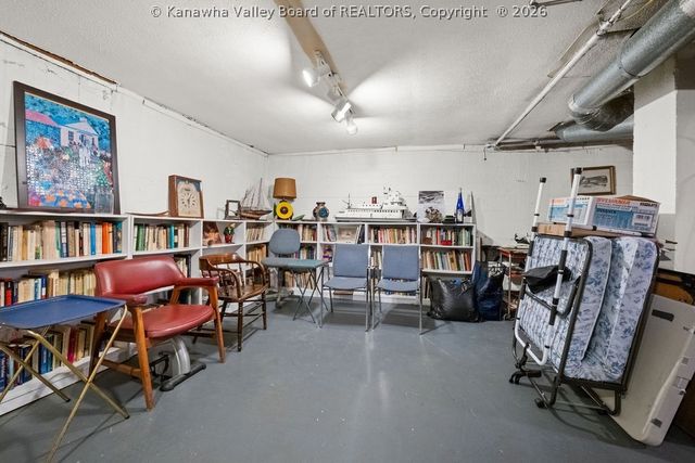 1599 Quarrier Street A, Charleston, WV 25311