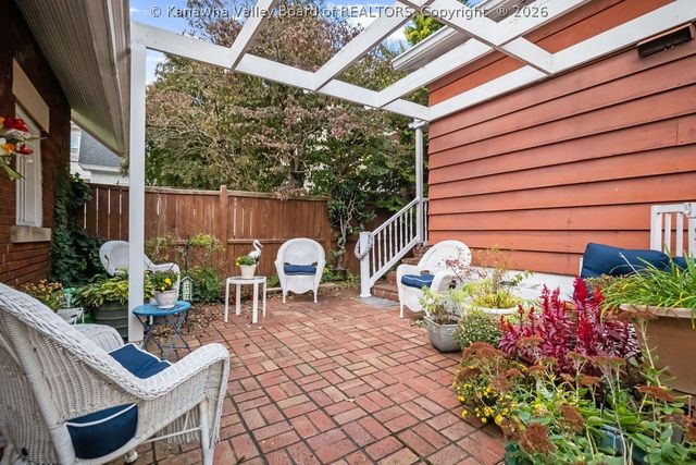 1599 Quarrier Street A, Charleston, WV 25311