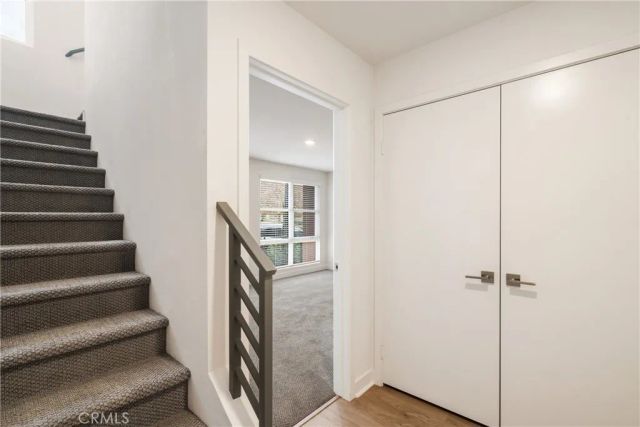 2700 E Chaucer 14, Los Angeles, CA 90065