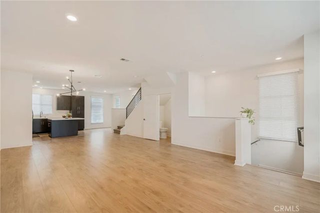 2700 E Chaucer 14, Los Angeles, CA 90065
