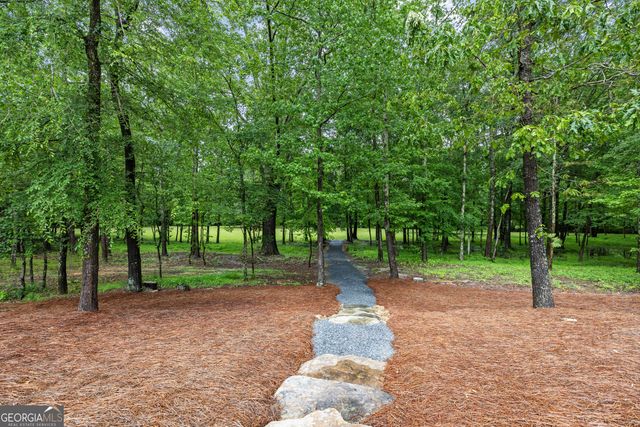 752 Grant Road, Brooks, GA 30205