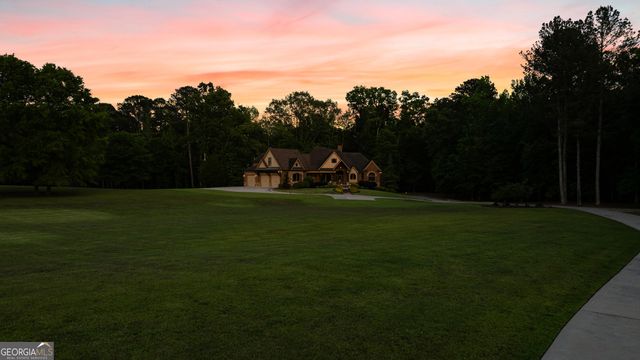 752 Grant Road, Brooks, GA 30205