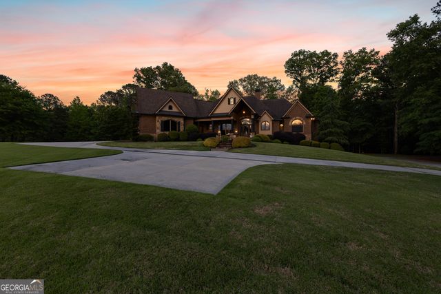 752 Grant Road, Brooks, GA 30205