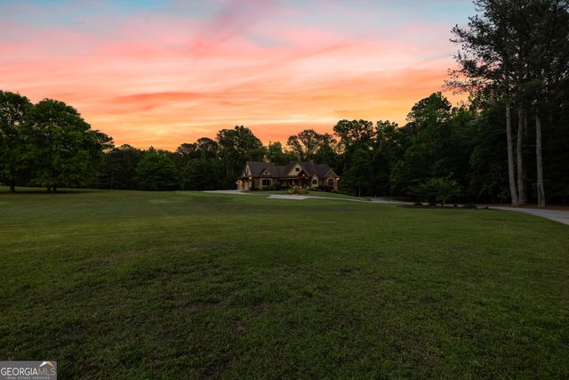 752 Grant Road, Brooks, GA 30205