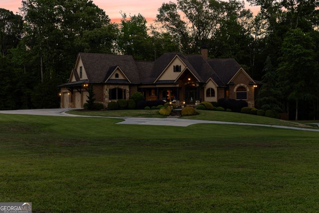 752 Grant Road, Brooks, GA 30205