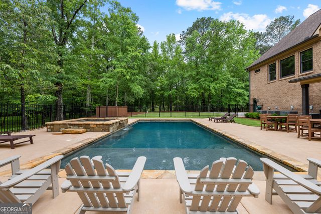 752 Grant Road, Brooks, GA 30205