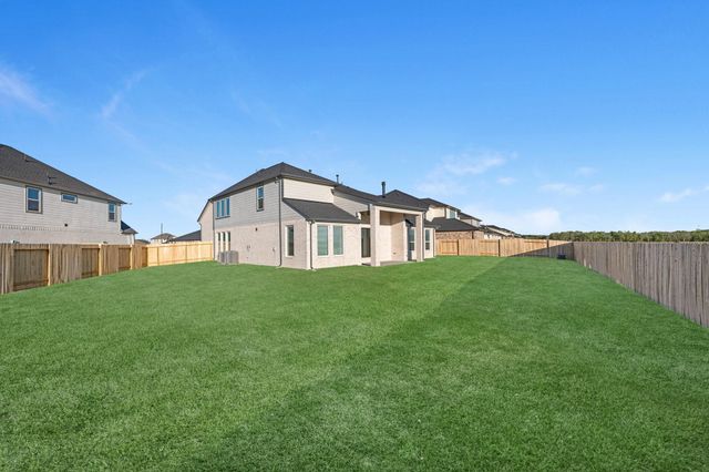 4502 Whisperwood Drive, Rosenberg, TX 77471