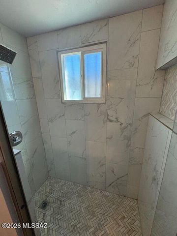 202 E 32nd Street, Tucson, AZ 85713