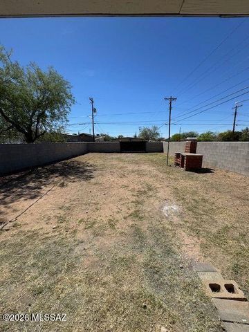 202 E 32nd Street, Tucson, AZ 85713