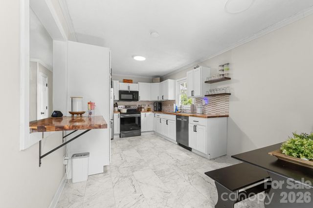 402 Wooddale Drive, Dallas, NC 28034