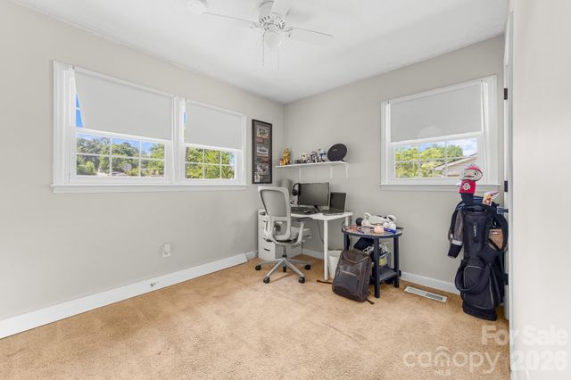 402 Wooddale Drive, Dallas, NC 28034