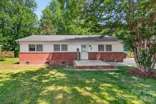 402 Wooddale Drive, Dallas, NC 28034