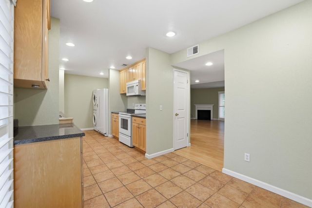5274 Lake Knoll Ln, Fair Oaks, CA 95628