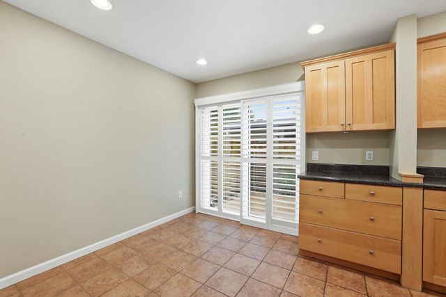 5274 Lake Knoll Ln, Fair Oaks, CA 95628