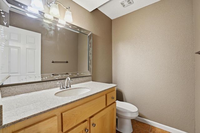 5274 Lake Knoll Ln, Fair Oaks, CA 95628