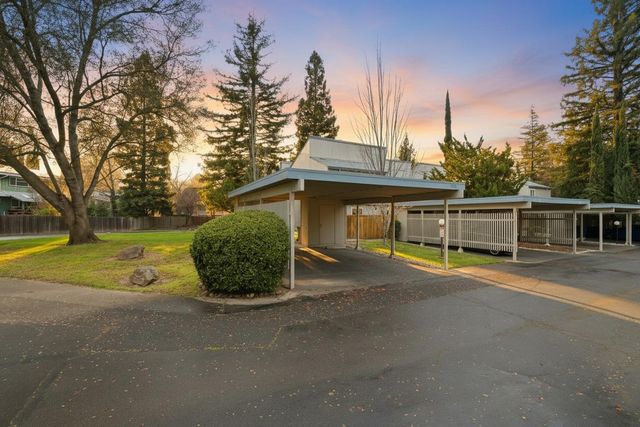 5274 Lake Knoll Ln, Fair Oaks, CA 95628