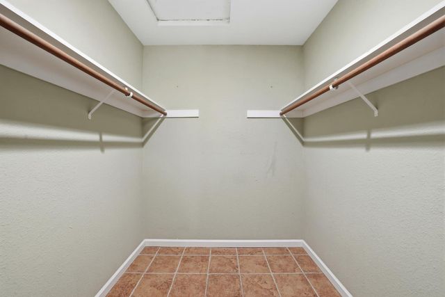 5274 Lake Knoll Ln, Fair Oaks, CA 95628